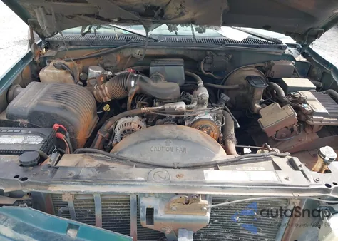 1996 Chevrolet Gmt-400 K1500 z USA, uszkodzony, nr VIN 2GCEK19R5T1250057